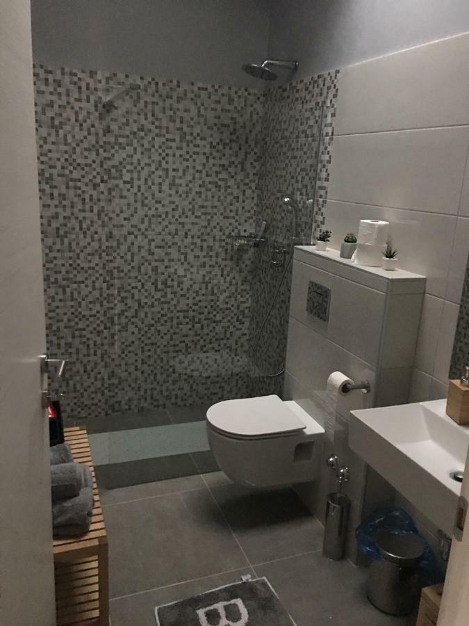 شقة Studio Apartman Dado بالي المظهر الخارجي الصورة