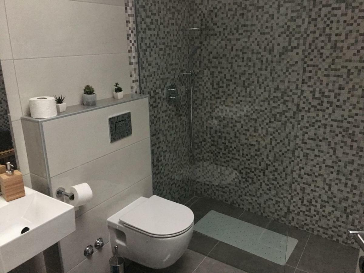 شقة Studio Apartman Dado بالي المظهر الخارجي الصورة